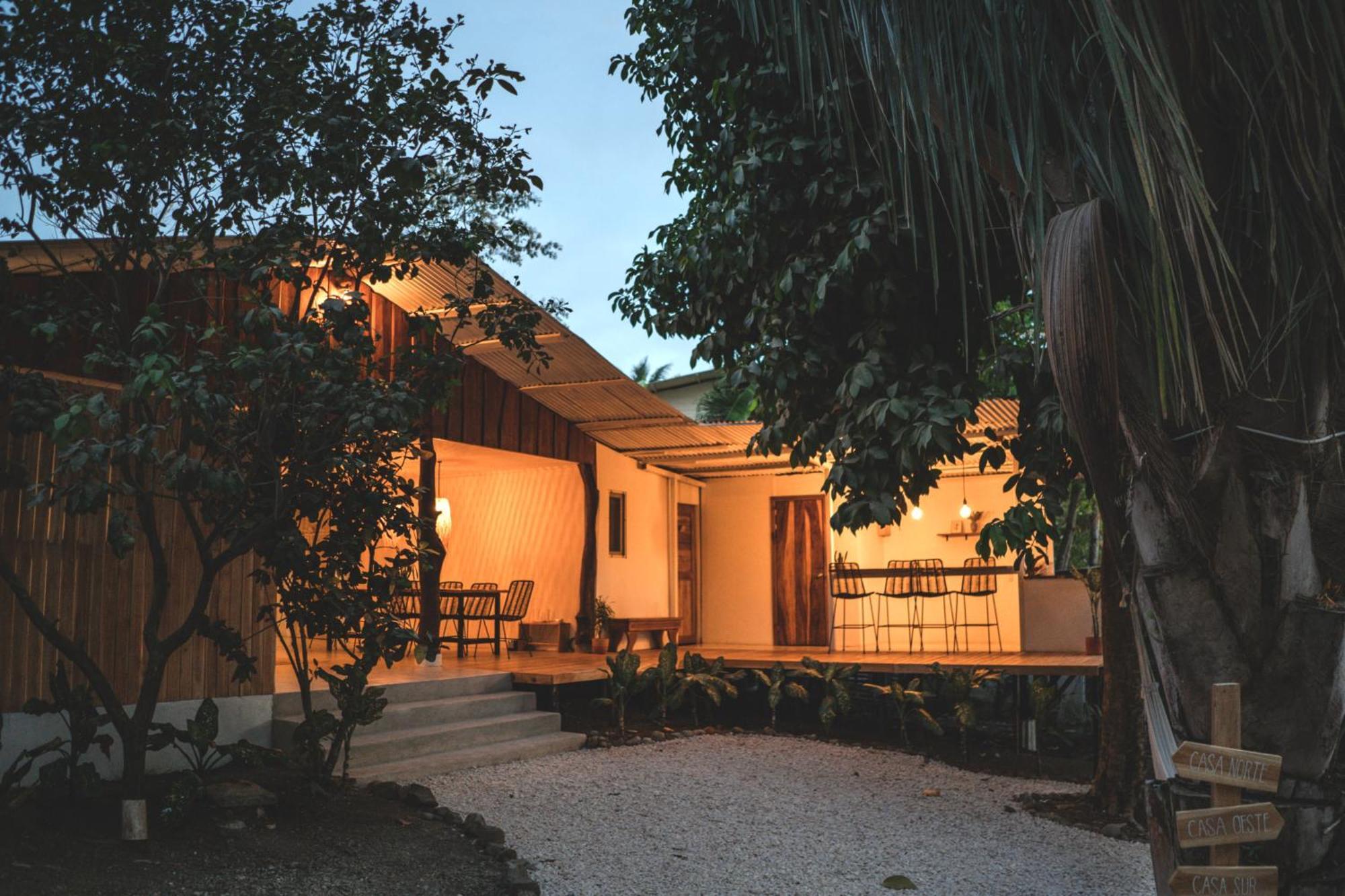 Cuatro Vientos Lodge & Apartments - Mal Pais, Costa Rica Playa Santa Teresa  Bagian luar foto
